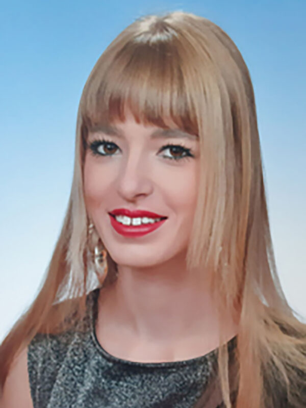 Portrait: Alina Tichy